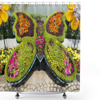 Personality  Bunch Of Colorful Flowers In Butterfly Shape Shower Curtains