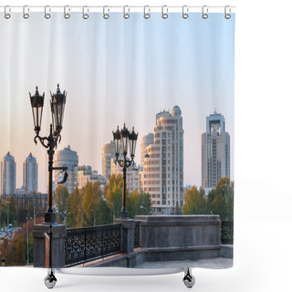 Personality  Yekaterinburg Town Throw The Street Lights In The Evening Shower Curtains