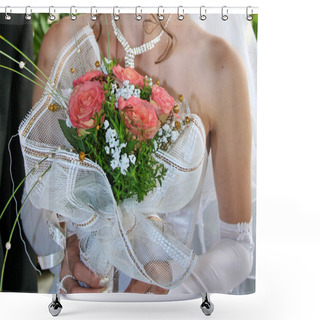 Personality  WEDDING BOUQUET Shower Curtains