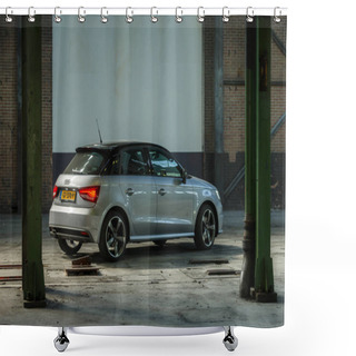Personality  Audi A1 Sportback S-line Shower Curtains