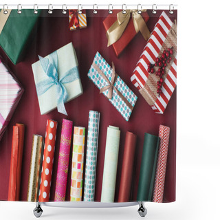 Personality  Christmas Presents And Wrapping Papers Shower Curtains