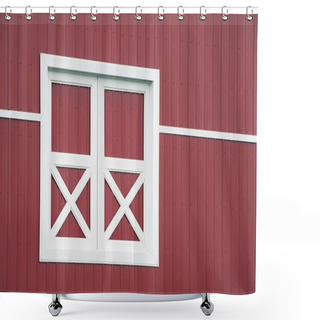 Personality  Red Barn And White Trim Shower Curtains