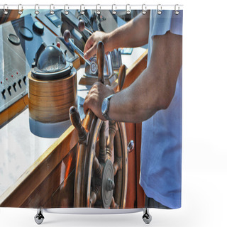 Personality  Steering Compass Shower Curtains