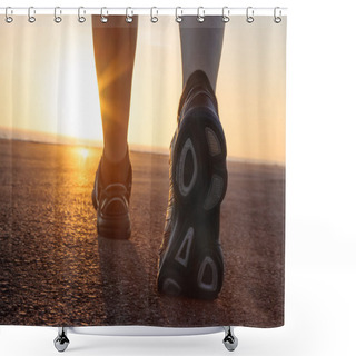 Personality  Running Shoes With Sunset Beyind Shower Curtains
