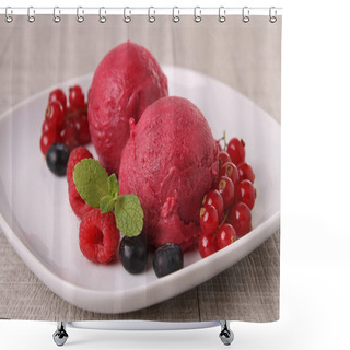 Personality  Ice Cream Shower Curtains