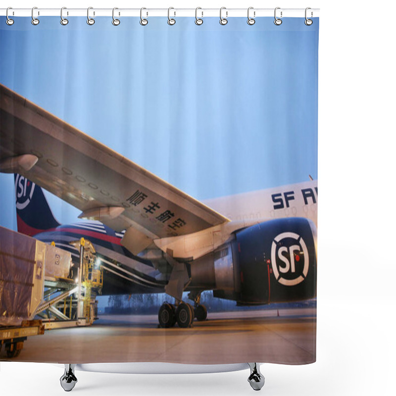 Personality  Chinese Worker Load Parceling Onto A Cargo Plane Of SF Airlines At The Nantong Xingdong International Airport In Nantong City, East China's Jiangsu Province, 14 November 2017 Shower Curtains