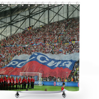 Personality  EURO 2016 - FRANCE 4 - MATCH BETWEEN ENGLAND VS RUSSIA Shower Curtains
