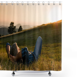 Personality  Outdoor Relax Shower Curtains