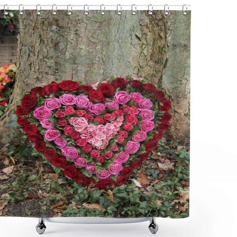 Personality  Heart Shaped Sympathy Flowers In Red And Pink Shower Curtains