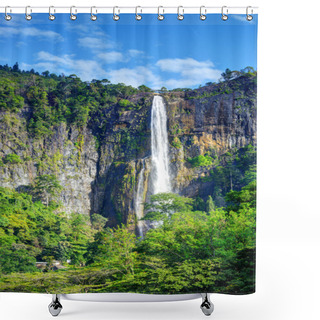 Personality  The Waterfall Shower Curtains