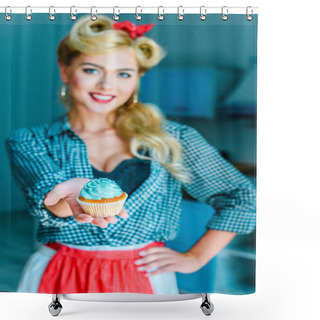 Personality  Pin Up Girl With Cupcake Shower Curtains