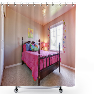 Personality  Pink Girls Bedroom With Cute Bed Shower Curtains