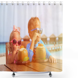 Personality  Little Boy And Girl Drinking Coconut Cocktail On Tropical Resort Shower Curtains