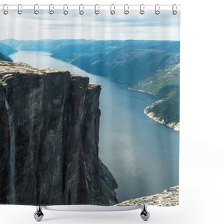 Personality  Cliff Shower Curtains