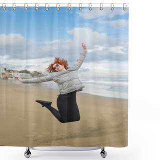 Personality  Jumping Shower Curtains