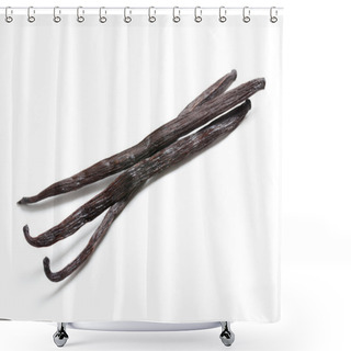 Personality  Vanilla Beans On White Background Shower Curtains