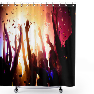 Personality  Photo Of Carefree Clubbers Blurred Movement Enjoy Electro Star Performance Raise Hands Up Festival Confetti Modern Neon Filter Shower Curtains