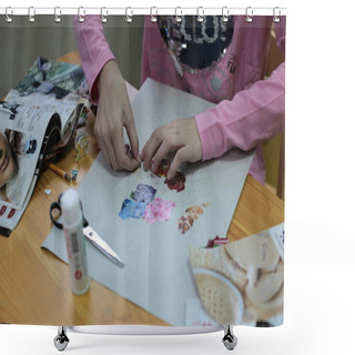Personality  Nizhny Novgorod, Volga Region / Russia - March 04, 2020: Hands Of Children Lesson Applications In The Office For Fine Arts Cutting And Pasting Figures, Patterns Or Whole Pictures From Pieces Of Colorful Paper Shower Curtains