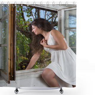 Personality  Long Hair Woman In Window Shower Curtains