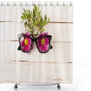 Personality  Eyeglasses And Pink Flowers Shower Curtains