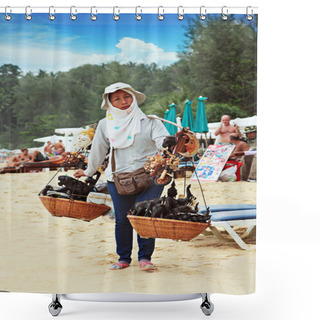 Personality  Thai Woman Selling Souvenirs Shower Curtains