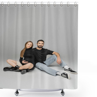 Personality  Smiling Bearded Man In T-shirt And Jeans Looking At Camera While Hugging Stylish Pregnant Woman And Sitting Together On Grey Background, New Beginnings And Parenting Concept, Husband And Wife  Shower Curtains