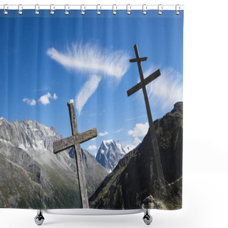Personality  Switzerland, Mont Collon, Crosses Shower Curtains