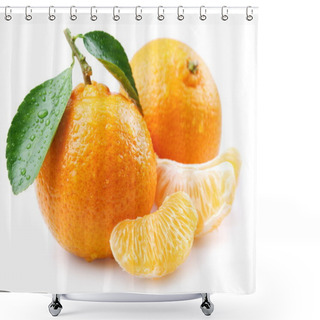 Personality  Ripe Tangerines With Leaves And Slices On White Background Shower Curtains