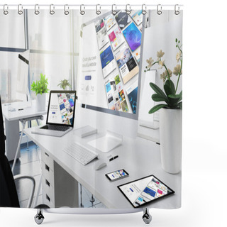 Personality  Office Responsive Devices Website Builder 3d Rendering Shower Curtains