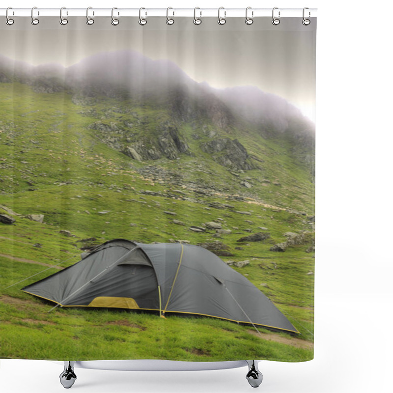 Personality  Tent Shower Curtains