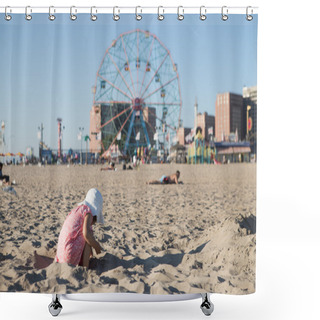 Personality  Little Girl Playing With Sand On The Beach Shower Curtains