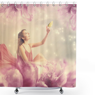 Personality  Woman With Small Butterfly Shower Curtains