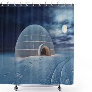 Personality  Igloo House Shower Curtains