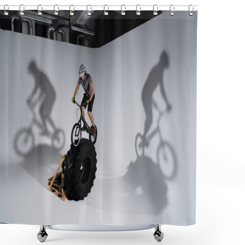 Personality  Sport shower curtains