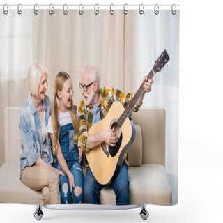 Personality  Happy Family With Guitar Shower Curtains