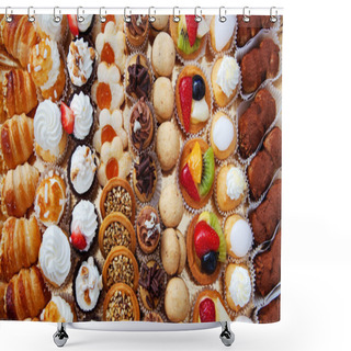 Personality  Pastry Shower Curtains