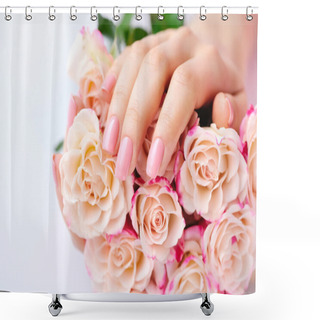 Personality  Hands Of A Woman With Pink Roses Against White Background Shower Curtains