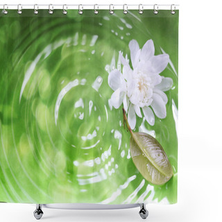 Personality  Nature Shower Curtains