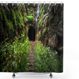 Personality  Hidden Tunnel Shower Curtains