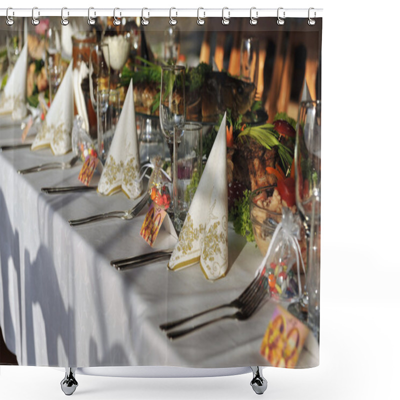 Personality  Gala Reception Shower Curtains