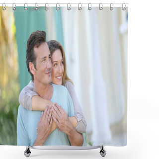Personality  Middle-aged Couple Embracing Shower Curtains