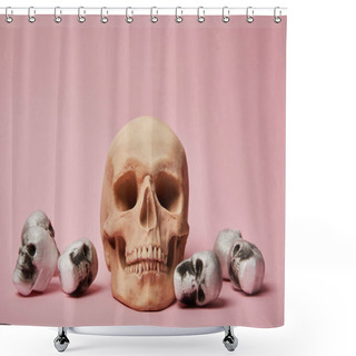 Personality  Spooky Skulls On Pink Background, Halloween Decoration Shower Curtains