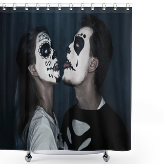 Personality  Funny Halloween Couple In Love Shower Curtains