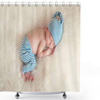 Personality  Newborn Baby Wearing Blue And White Striped Pajamas And Sleeping On Off White Faux Fur. Shower Curtains
