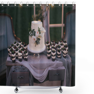 Personality  Wedding Cake Shower Curtains