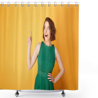 Personality  Pointing Up Shower Curtains