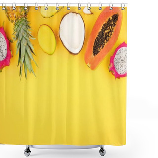 Personality  Tropical Fruit Top Border With Pineapple, Dragon Fruit, Papaya, Coconut And Mango On A Bright Yellow Background Shower Curtains