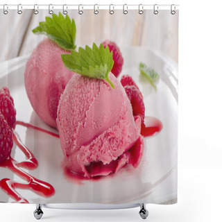 Personality  Raspberry Sorbet With Mint Shower Curtains
