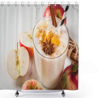 Personality  Apple Pie Smoothie Shower Curtains
