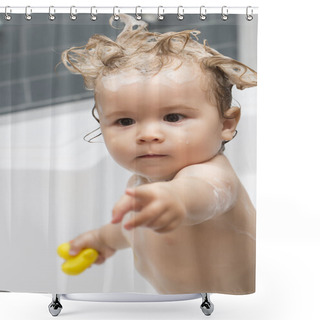 Personality  Little Boy In Bath With Toy Shower Curtains